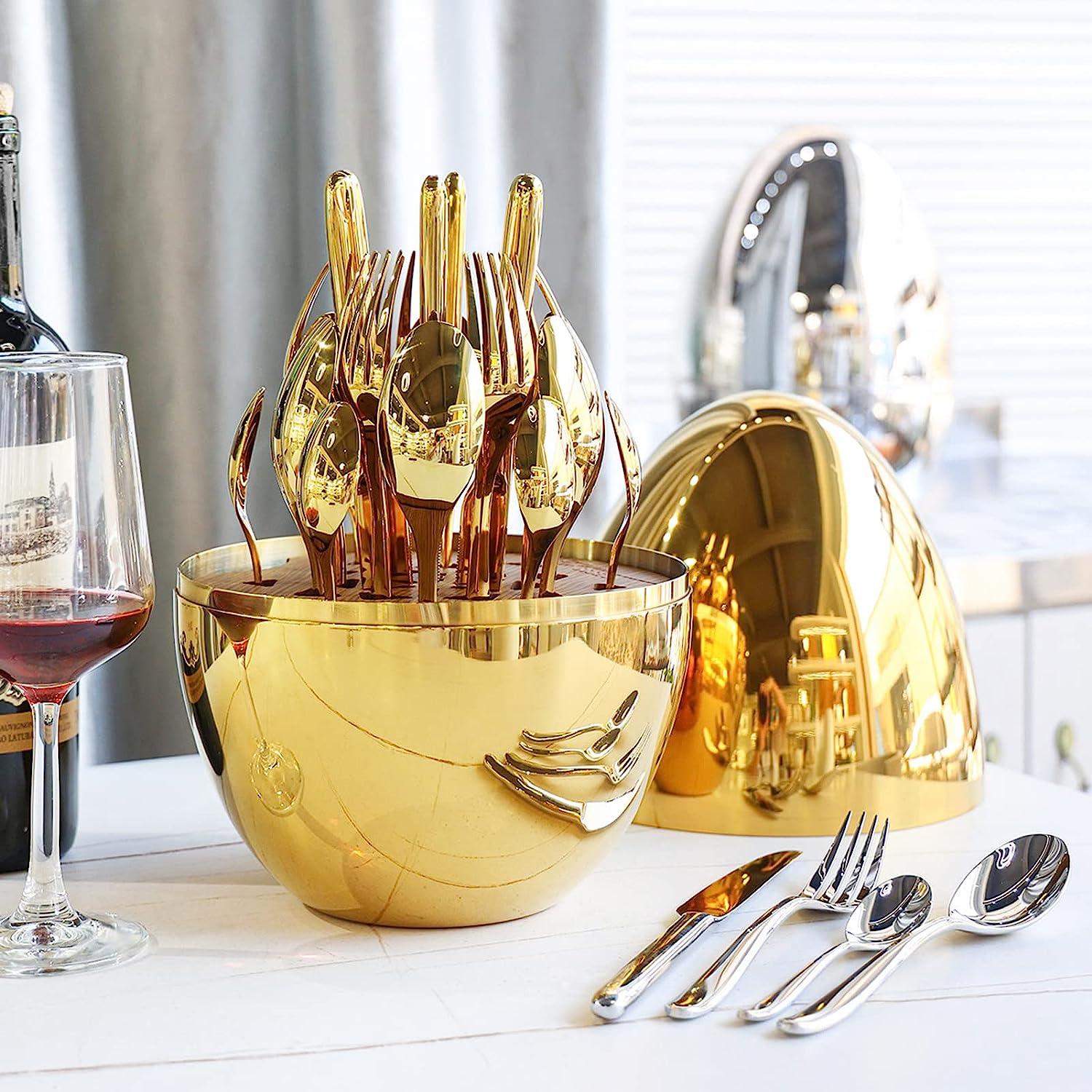 Ouabahas™ - LuxeNoyer – Les Couverts de Prestige pour des Repas Inoubliables