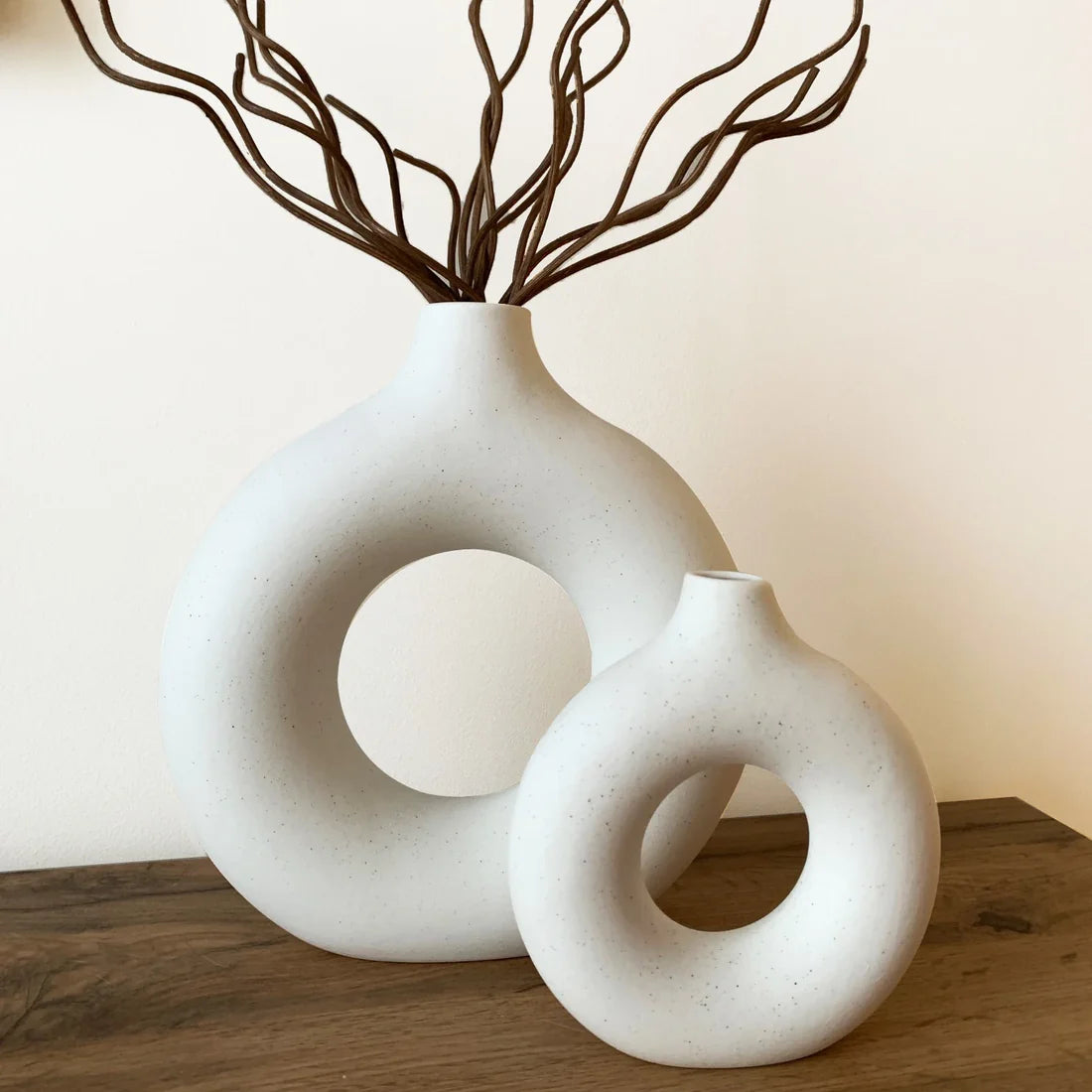 Ouabahas™ - AuraDonut : Le Vase Sculptural qui Sublime Votre Décor