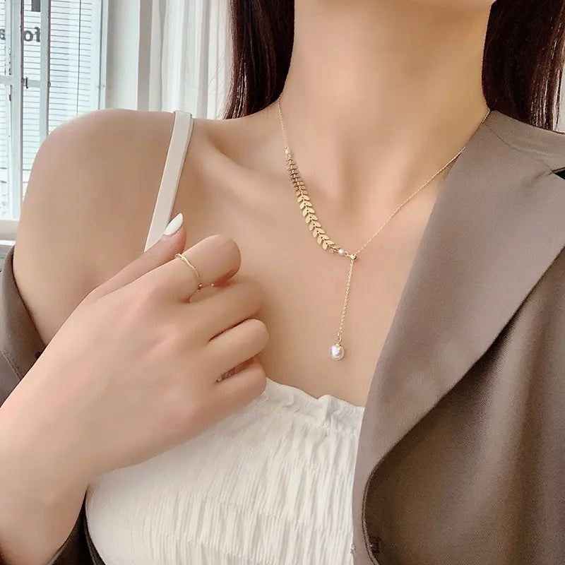 Ouabahas™ - Collier Élégant avec Perle et Feuille de Blé